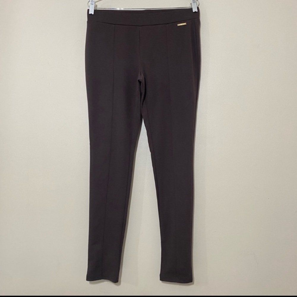 Michael Kors || Woman’s brown leggings size Medium